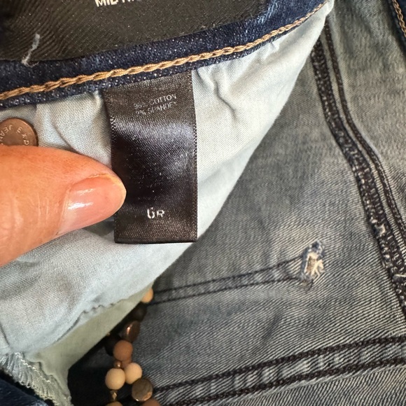 Express distressed jeans size 6 - Picture 2 of 4